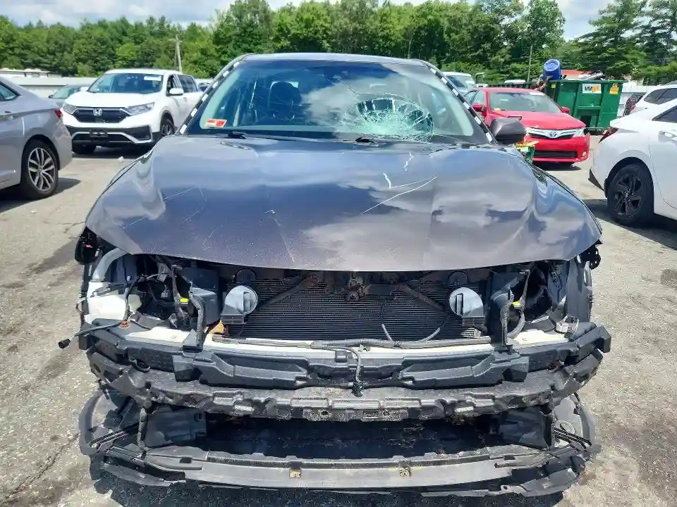 4T1B11HK8JU501709 2018 TOYOTA CAMRY-4