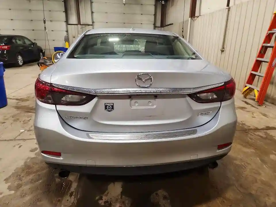 JM1GL1V5XH1110060 2017 MAZDA 6-5
