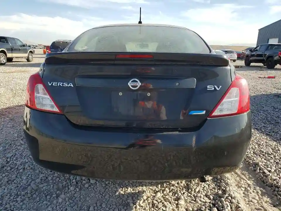 3N1CN7AP2DL865714 2013 NISSAN VERSA-5