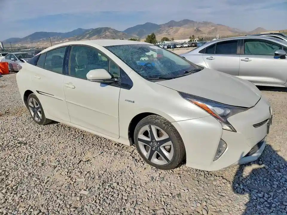 JTDKARFU0G3514881 2016 TOYOTA PRIUS-3
