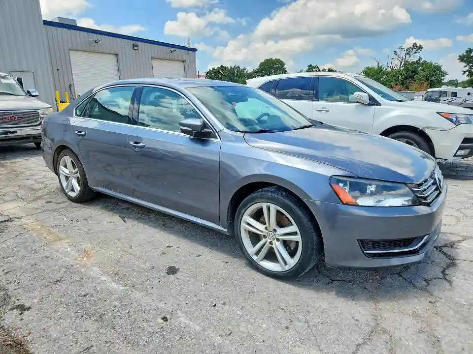1VWBN7A31EC106410 2014 VOLKSWAGEN PASSAT-3