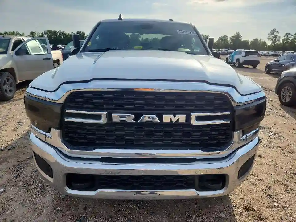3C63R3HL5NG302865 2022 RAM 3500-4