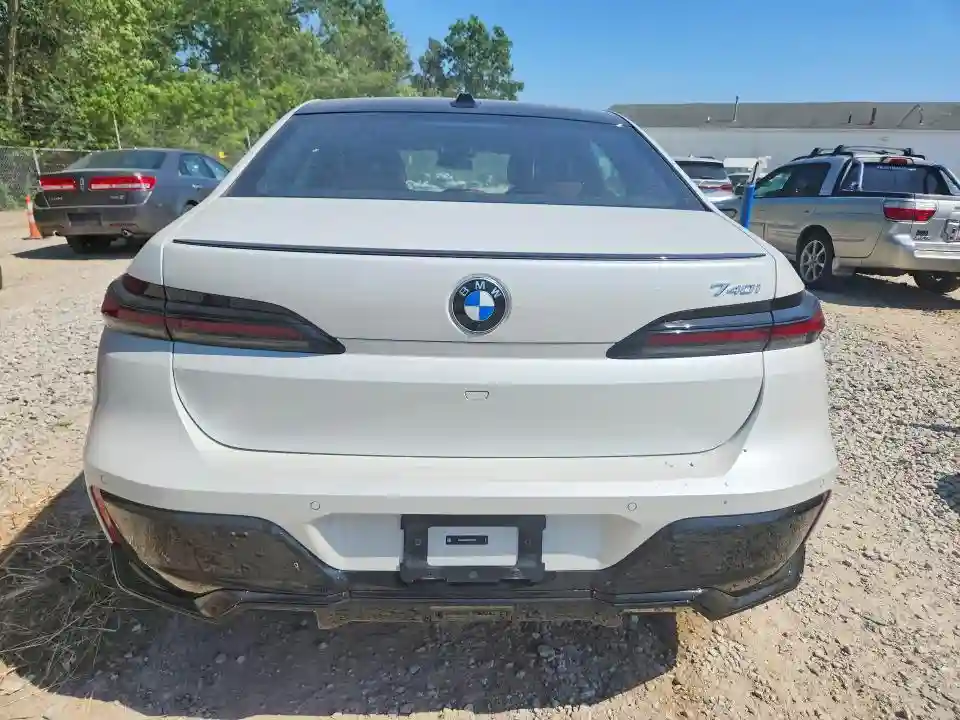 WBA23EH05SCV49726 2025 BMW 7 SERIES-5