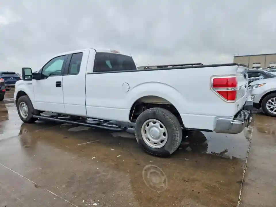 1FTVX1CVXAKC18693 2010 FORD F-150-1