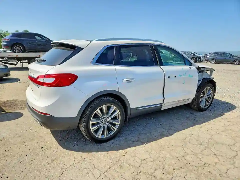 2LMTJ8LP5GBL79751 2016 LINCOLN MKX-2