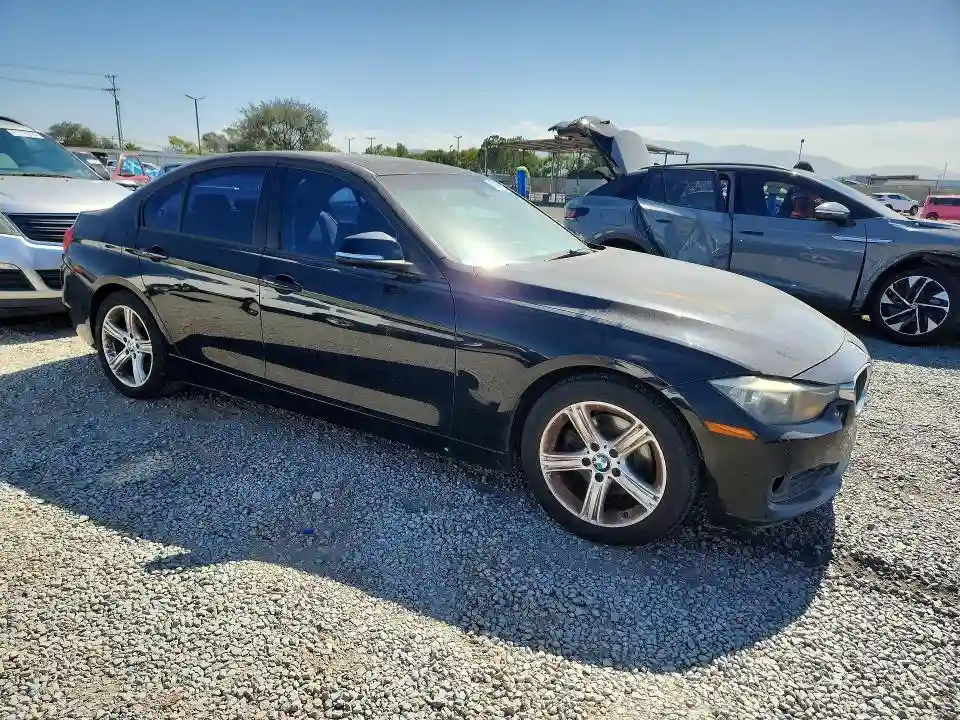 WBA3D3C57EK155857 2014 BMW 3 SERIES-3