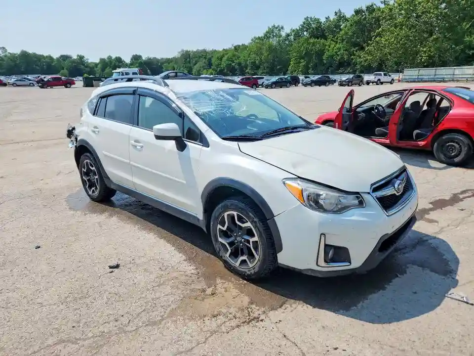 JF2GPABCXH8216430 2017 SUBARU CROSSTREK-3