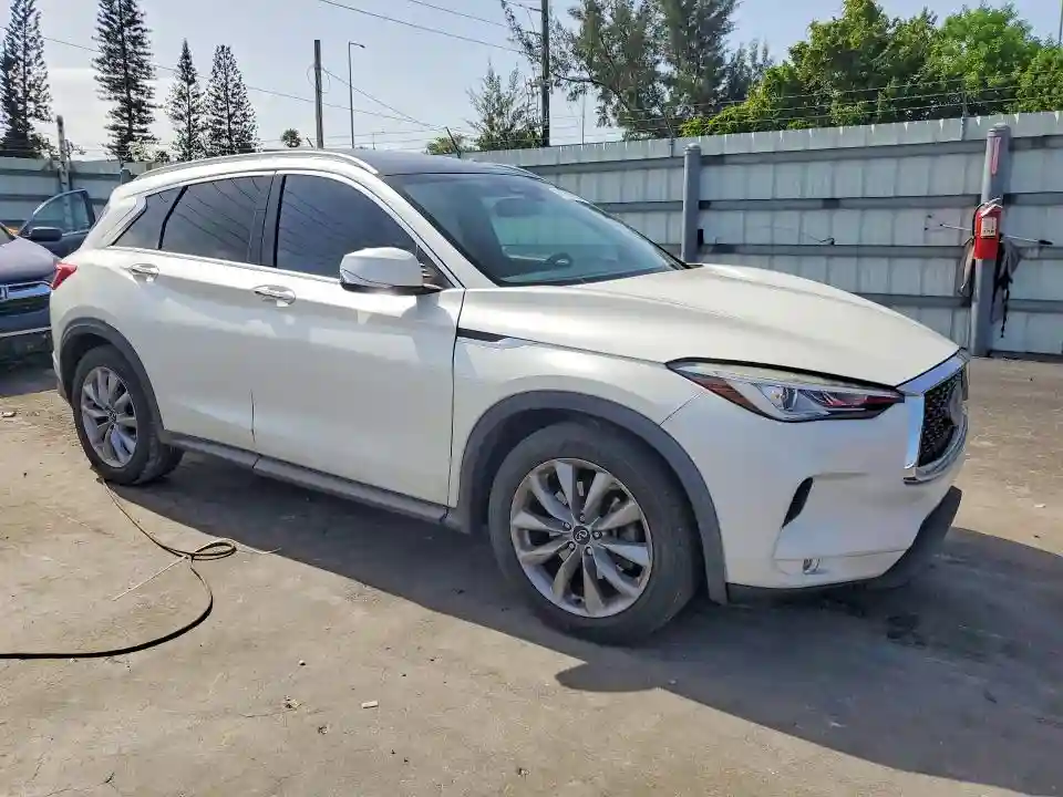 3PCAJ5M10LF102521 2020 INFINITI QX50-3