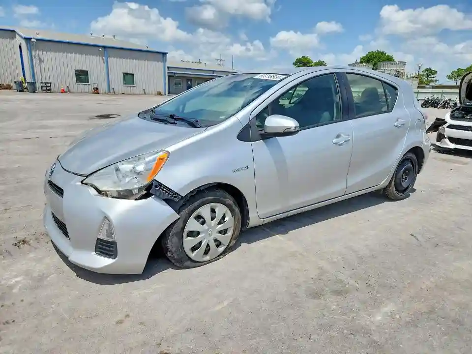 JTDKDTB37D1052473 2013 TOYOTA PRIUS-0
