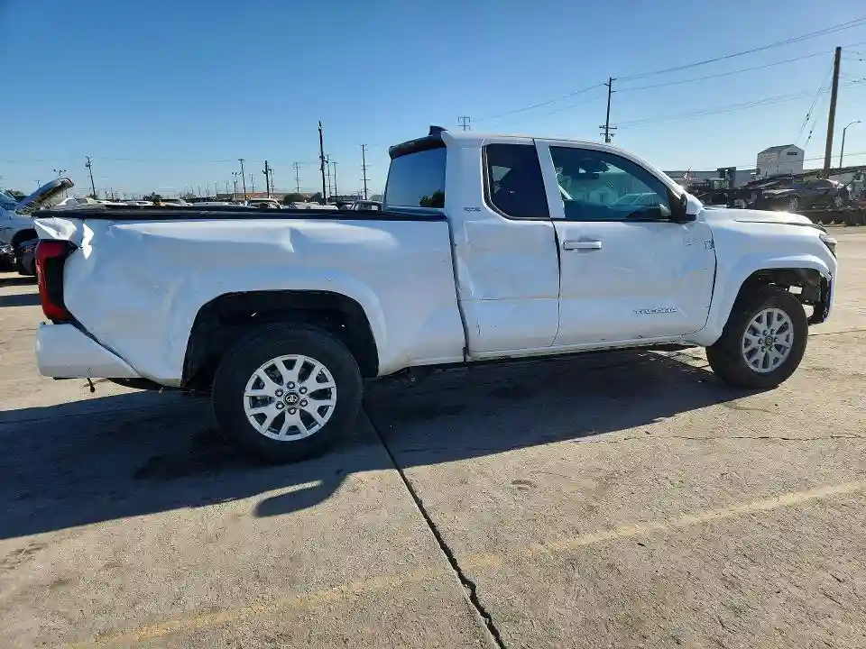 3TYJBAFN0ST017036 2025 TOYOTA TACOMA-2