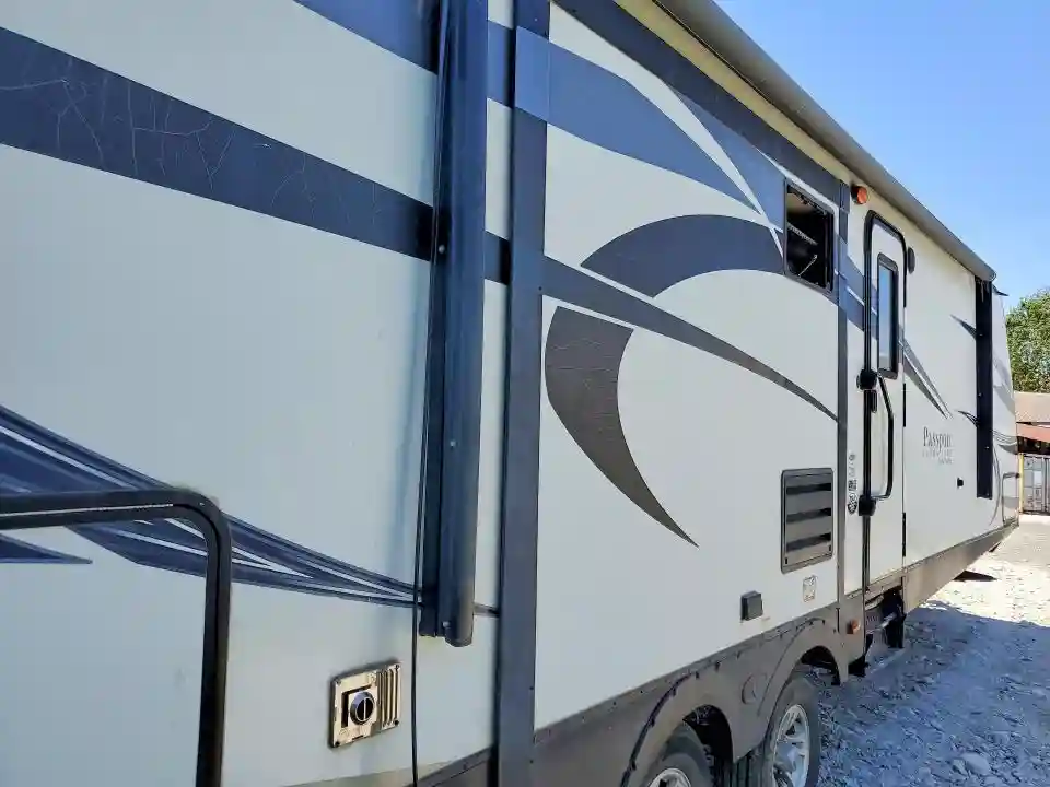4YDT33225GX413857 2016 KEYSTONE RV-2