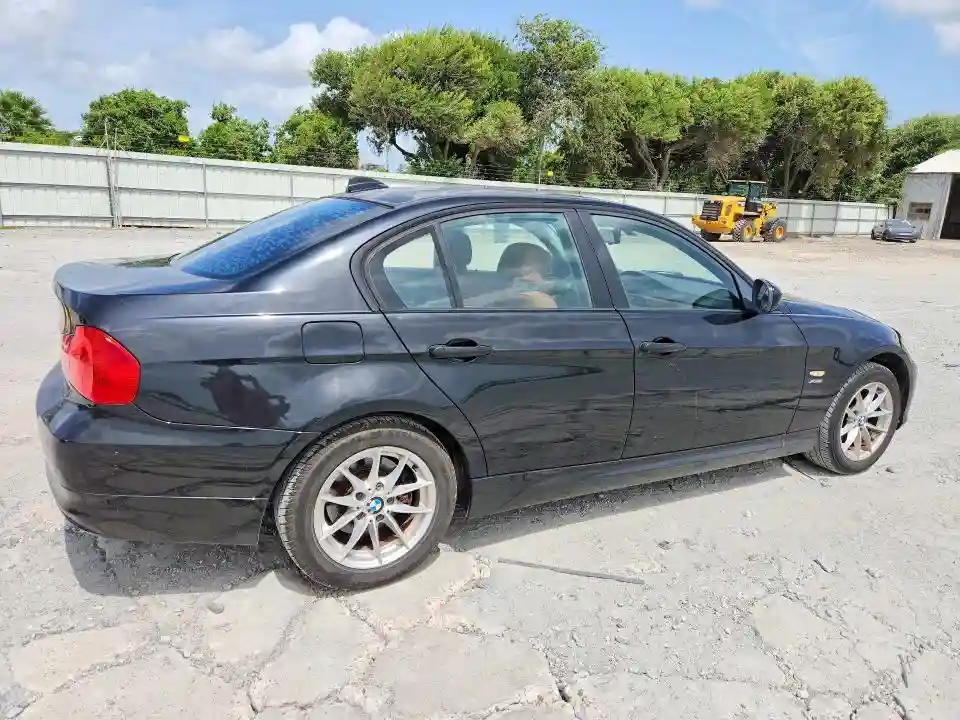 WBAPK5C55AA647984 2010 BMW 3 SERIES-2
