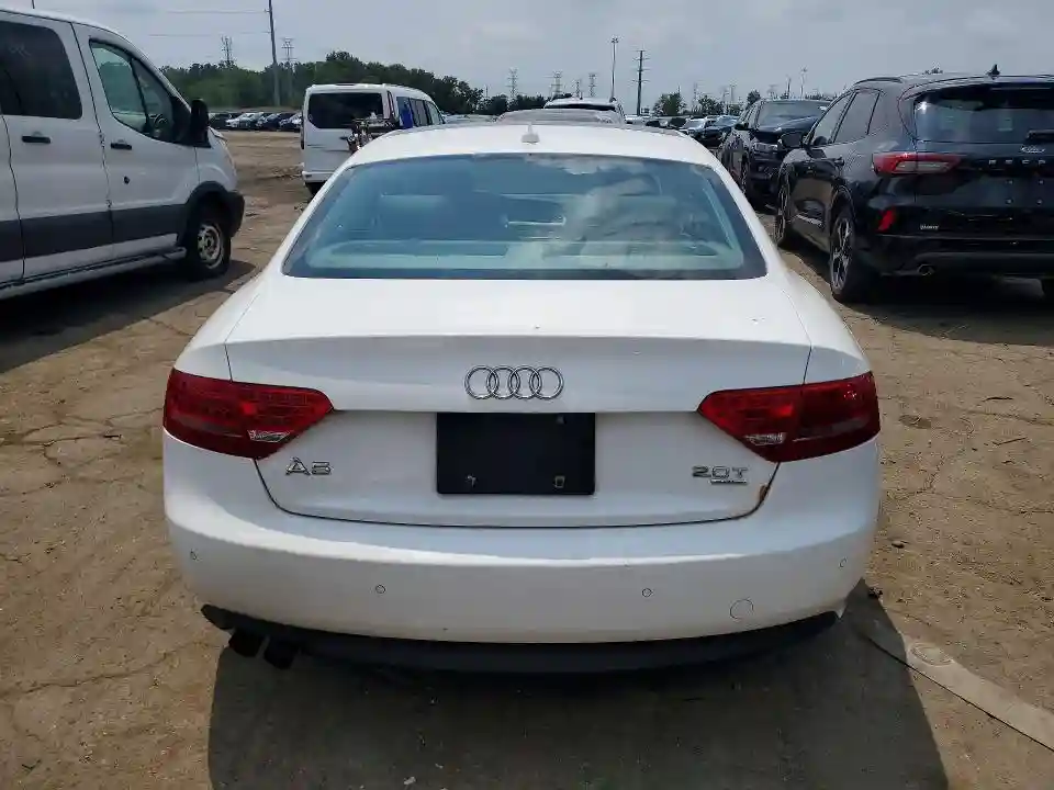 WAULFAFR9BA080948 2011 AUDI A5-5