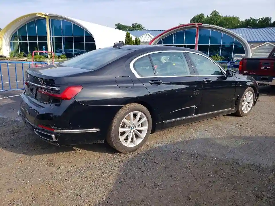 WBA7T2C04LGF96819 2020 BMW 7 SERIES-2