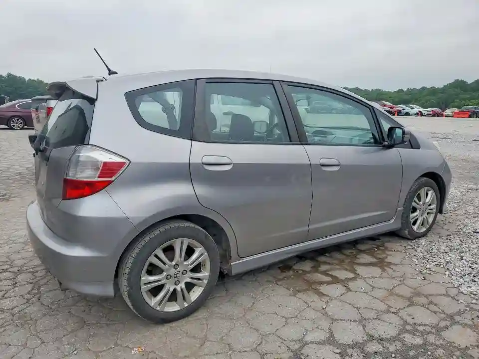JHMGE8H48AS015386 2010 HONDA FIT-2