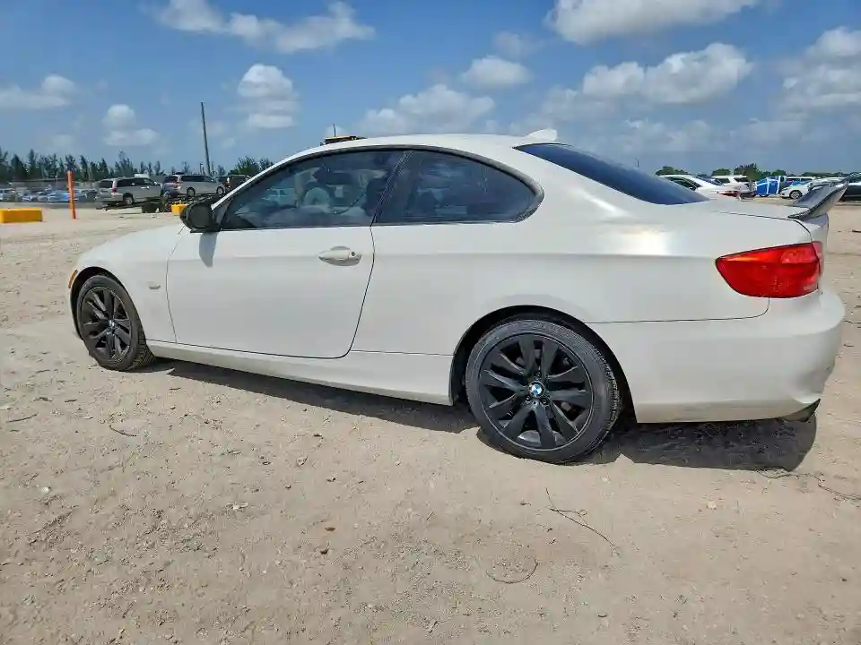 WBAKE5C59DJ107334 2013 BMW 3 SERIES-1
