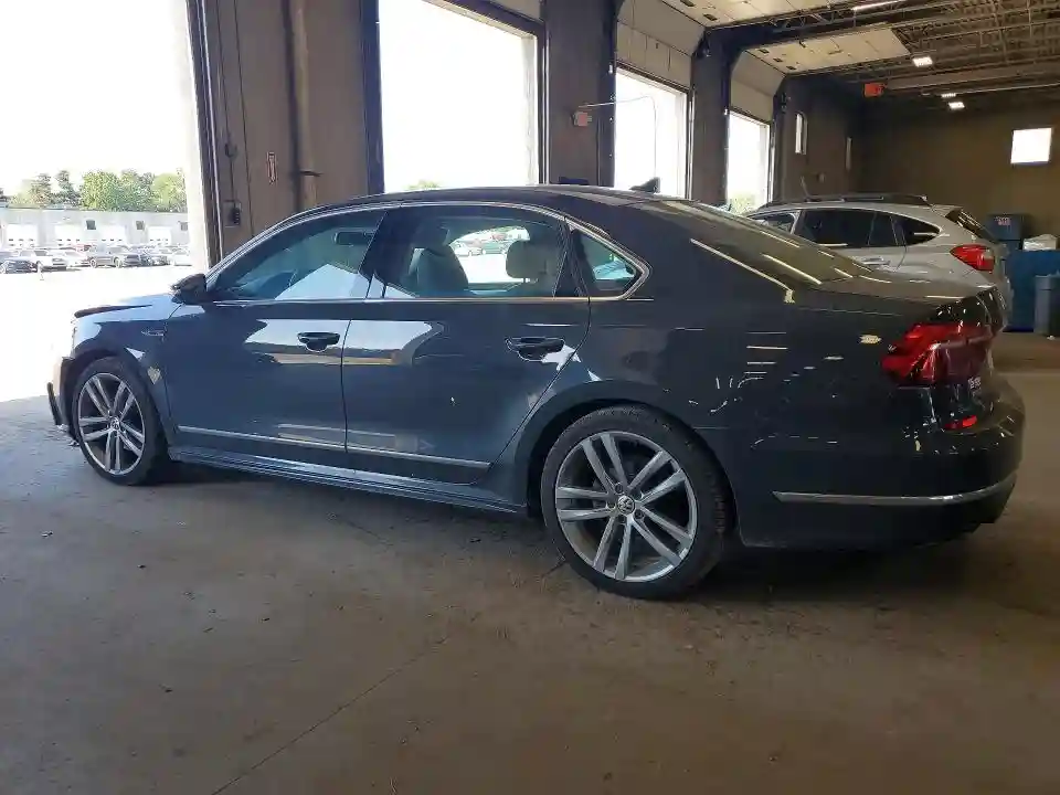 1VWDT7A3XHC037770 2017 VOLKSWAGEN PASSAT-1