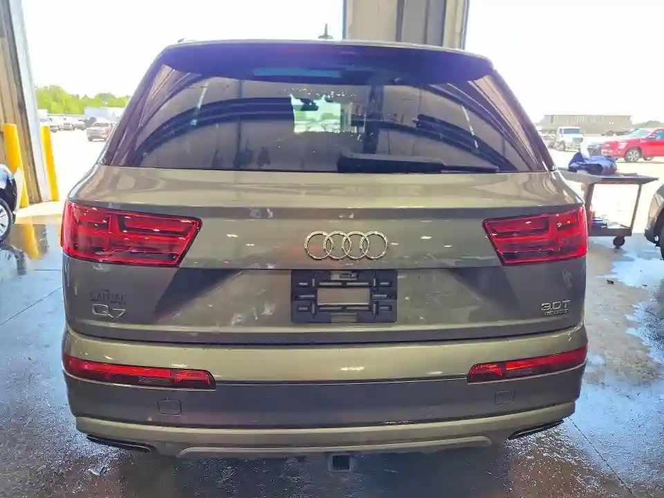 WA1LAAF73HD039247 2017 AUDI Q7-5