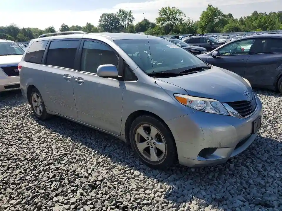 5TDKK3DC0BS053323 2011 TOYOTA SIENNA-3