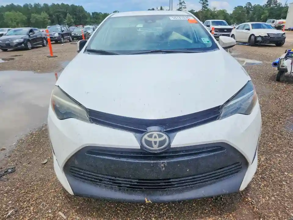 5YFBURHE9HP665076 2017 TOYOTA COROLLA-4