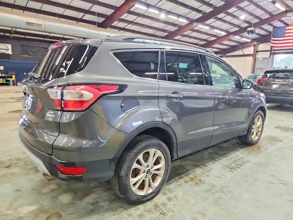 1FMCU9GD8HUB94372 2017 FORD ESCAPE-2