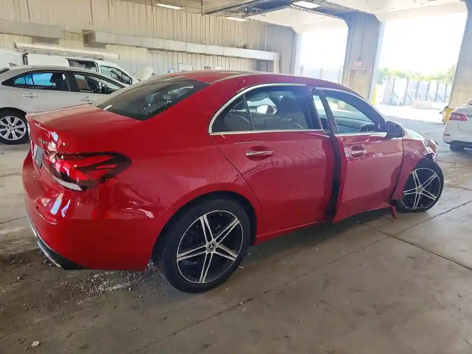 WDD3G4FB1KW034821 2019 MERCEDES-BENZ A-CLASS-2