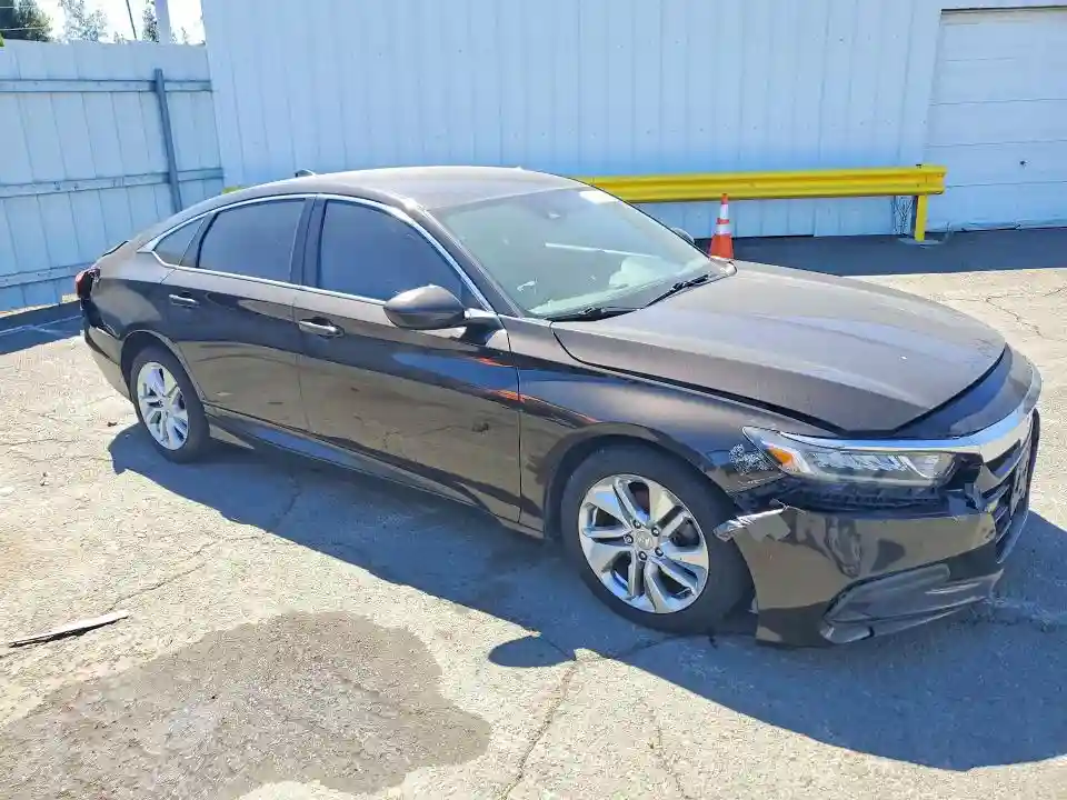 1HGCV1F10JA136498 2018 HONDA ACCORD-3