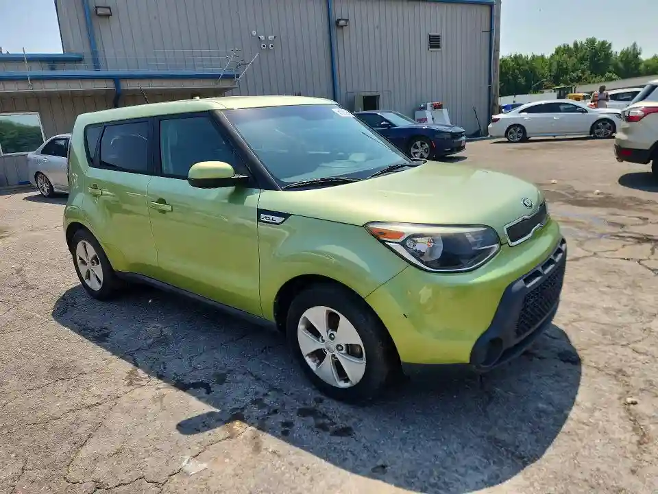KNDJN2A24G7839572 2016 KIA SOUL-3