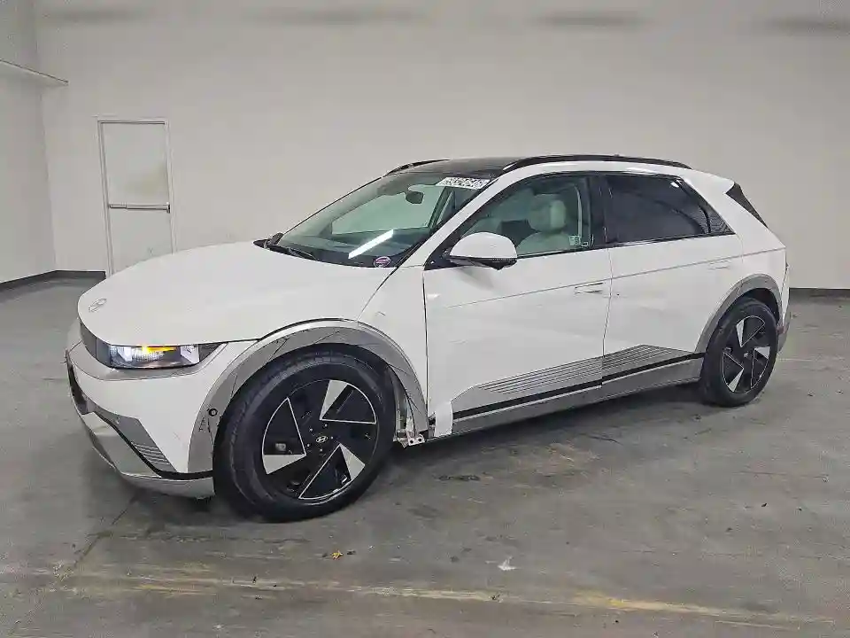 7YAKR4DA1SY038617 2025 HYUNDAI IONIQ-0