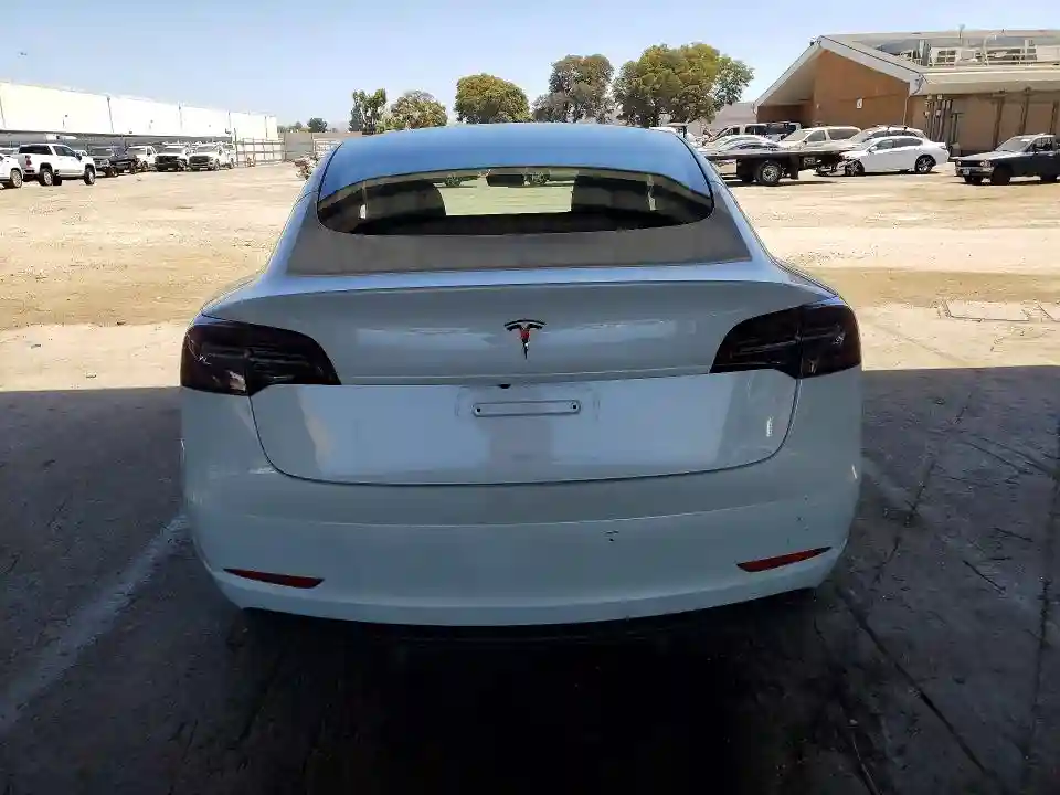 5YJ3E1EA5PF580153 2023 TESLA MODEL 3-5