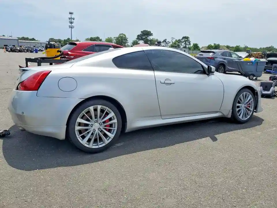 JN1CV6EL9BM263929 2011 INFINITI G37 COUPE-2