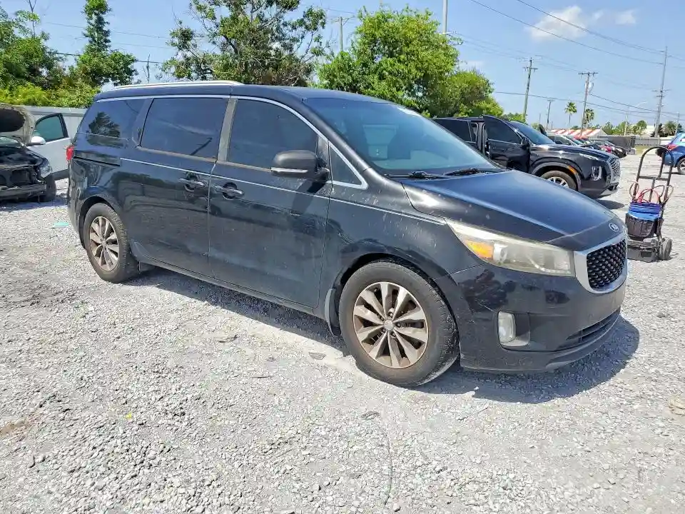 KNDMC5C1XG6145936 2016 KIA SEDONA-3