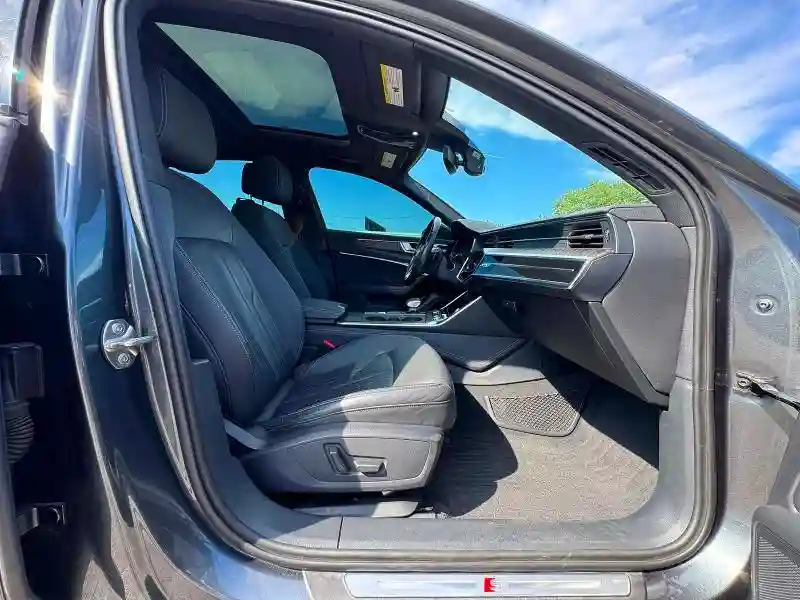 WAUL2AF23KN059245 2019 AUDI A6-4