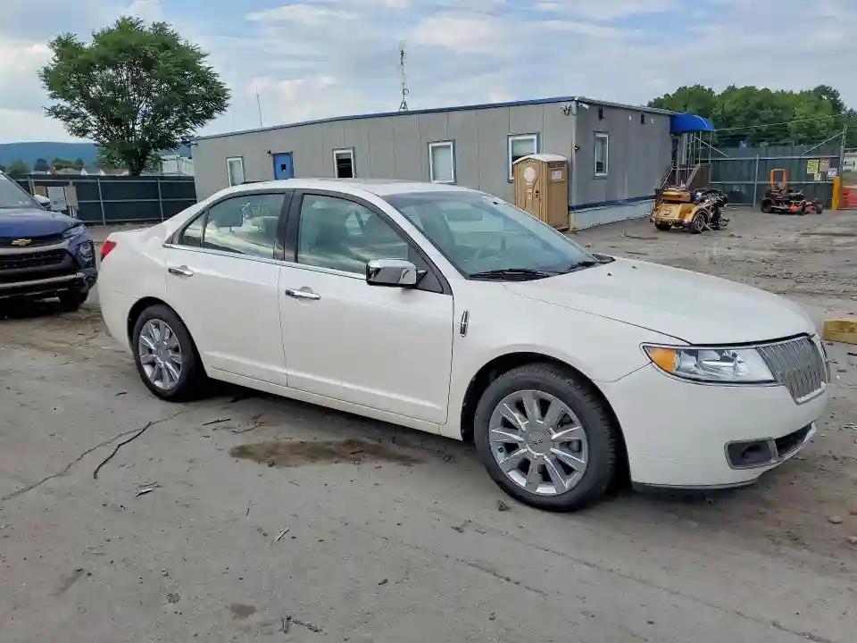 3LNHL2JC9CR830779 2012 LINCOLN MKZ-3