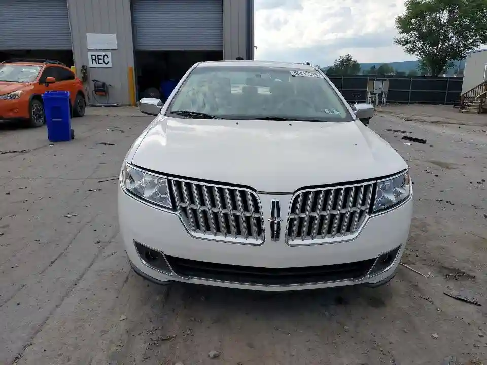 3LNHL2JC9CR830779 2012 LINCOLN MKZ-4