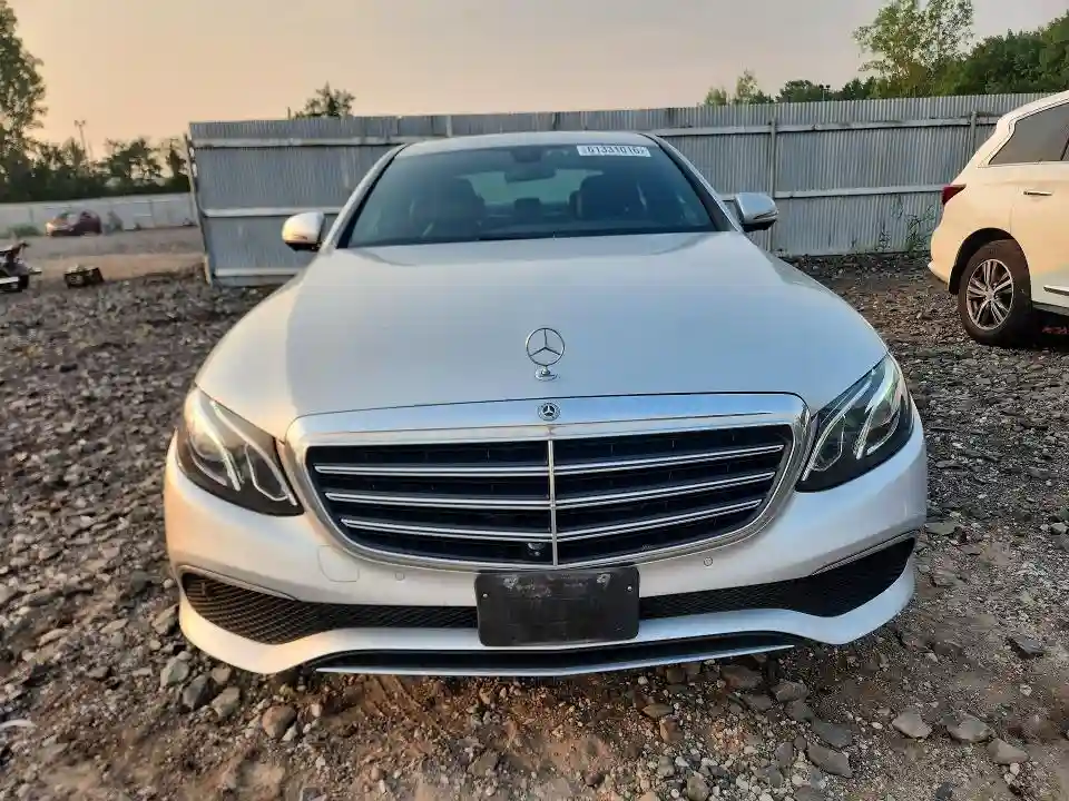 WDDZF4KB9KA562784 2019 MERCEDES-BENZ E-CLASS-4