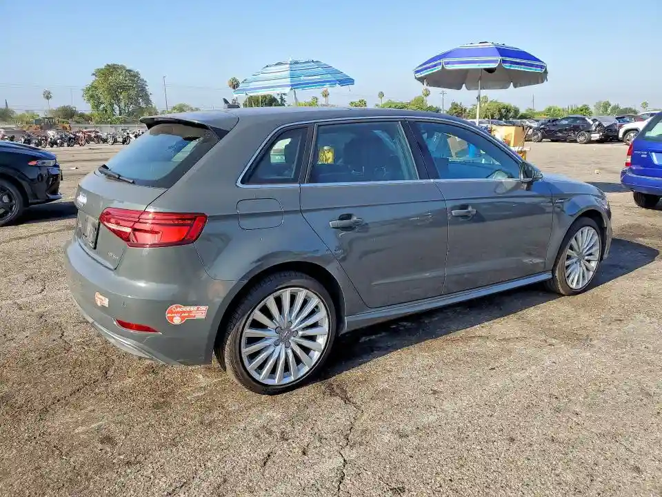 WAUTPBFF0HA036421 2017 AUDI A3-2