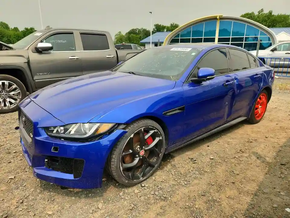 SAJAM4FV0KCP43828 2019 JAGUAR XE-0