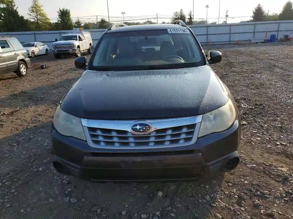 JF2SHADC3BH735492 2011 SUBARU FORESTER-4