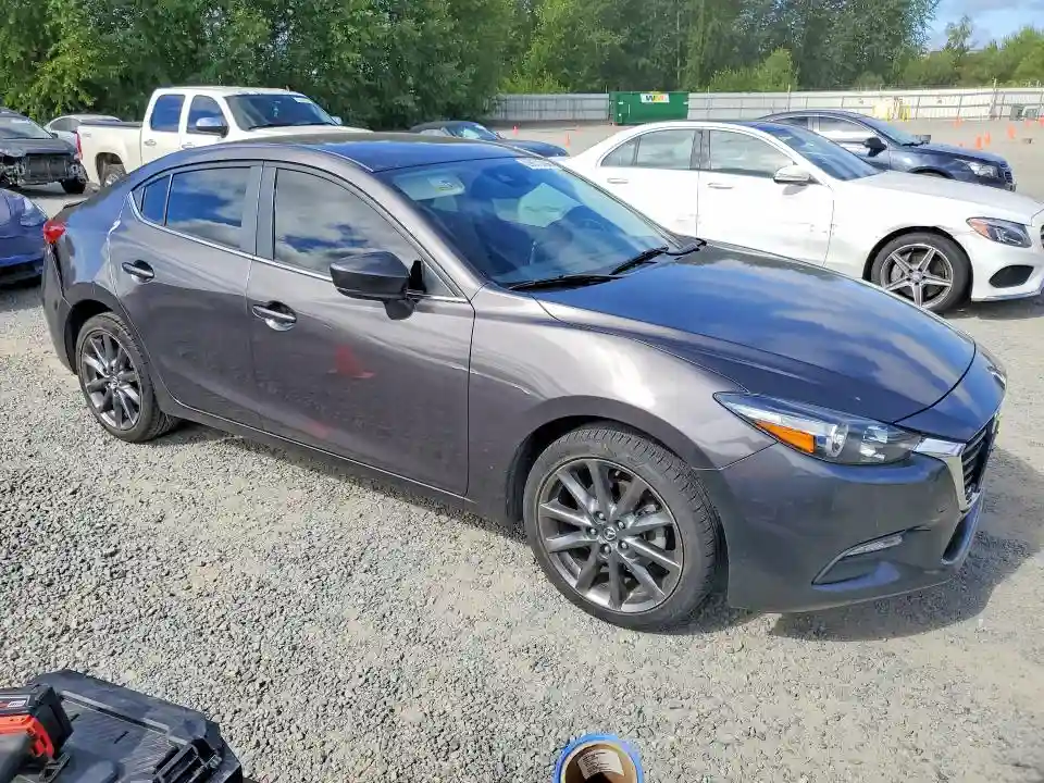 3MZBN1V3XJM272232 2018 MAZDA 3-3