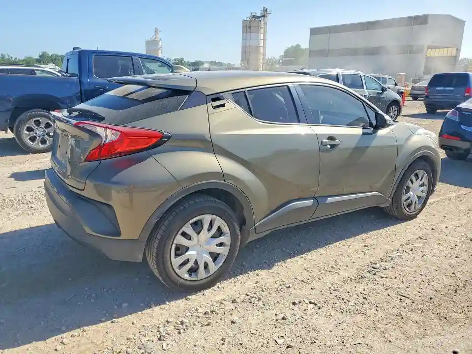 NMTKHMBX2MR126705 2021 TOYOTA C-HR-2