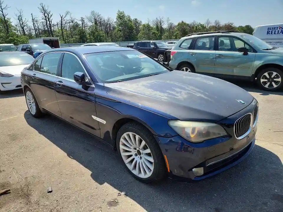 WBAKC8C54CC436680 2012 BMW 7 SERIES-3
