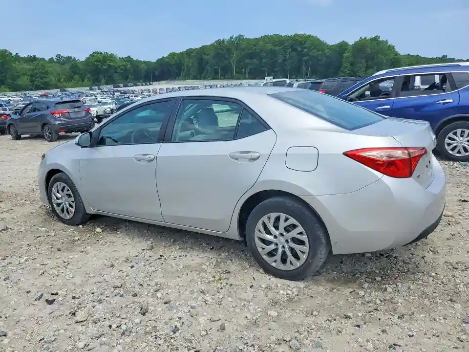 2T1BURHE4JC085109 2018 TOYOTA COROLLA-1