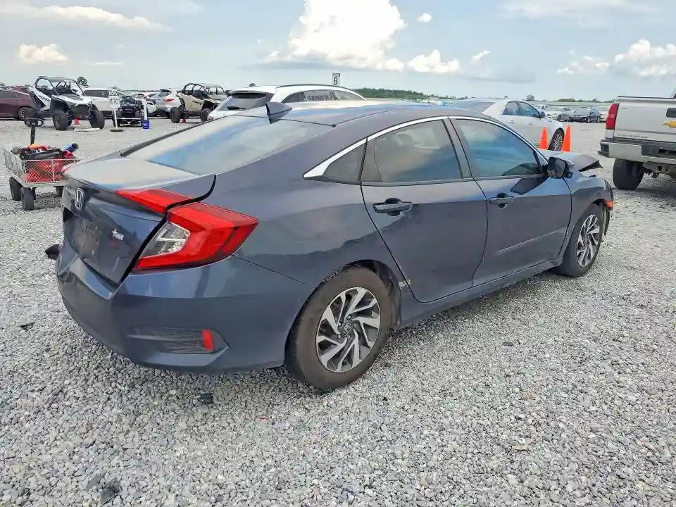 2HGFC2F70JH586280 2018 HONDA CIVIC-2