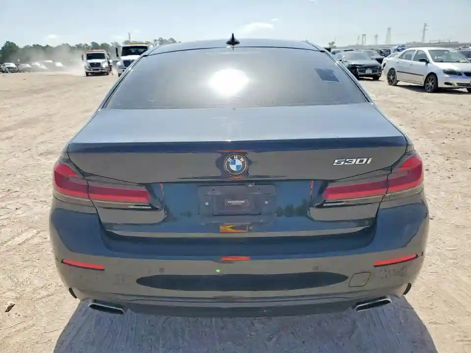 WBA53BH08MWW96894 2021 BMW 5 SERIES-5