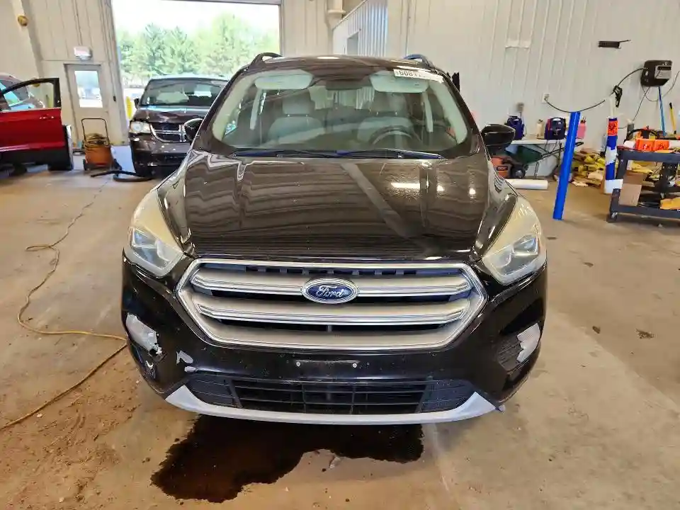 1FMCU9GD6HUC98424 2017 FORD ESCAPE SE-4