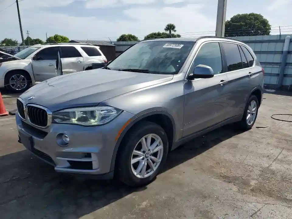 5UXKR0C59E0C27511 2014 BMW X5-0