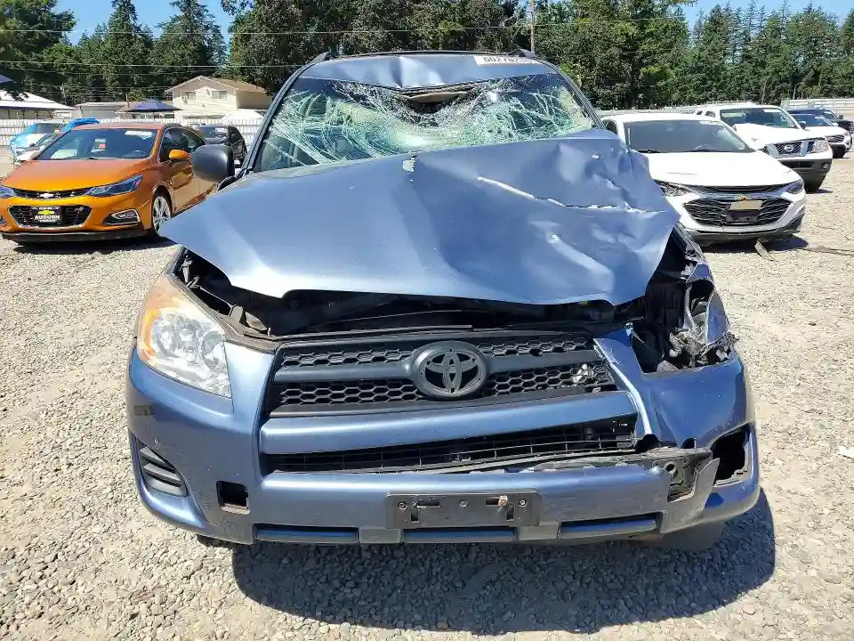 2T3BF4DV9AW038005 2010 TOYOTA RAV4 BASE-4