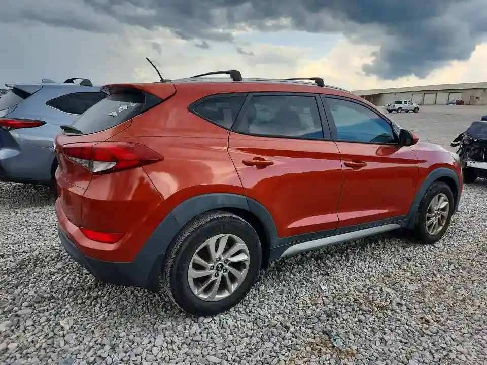 KM8J33A46HU341353 2017 HYUNDAI TUCSON-2