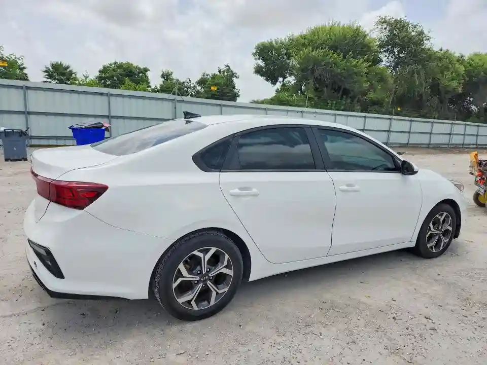 3KPF24AD0LE241100 2020 KIA FORTE LXS-2